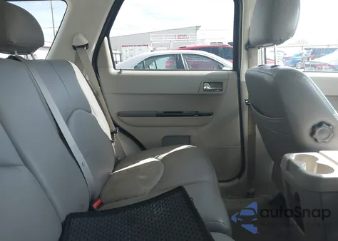 2008 Mazda Tribute I Touring из США, поврежденный, VIN 4F2CZ92Z28KM31927